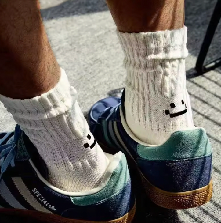 4 Pairs Smiley Face Socks